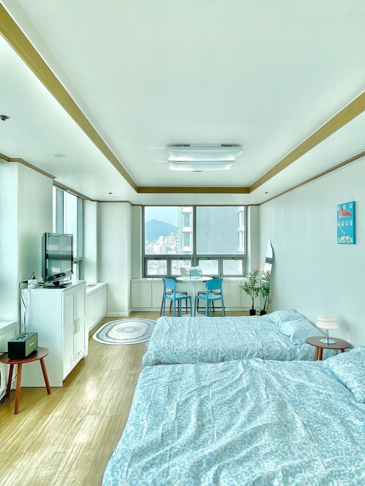 New 3-minute Walk From Hongdae Entrance Station Beautiful Sunset View Seoul