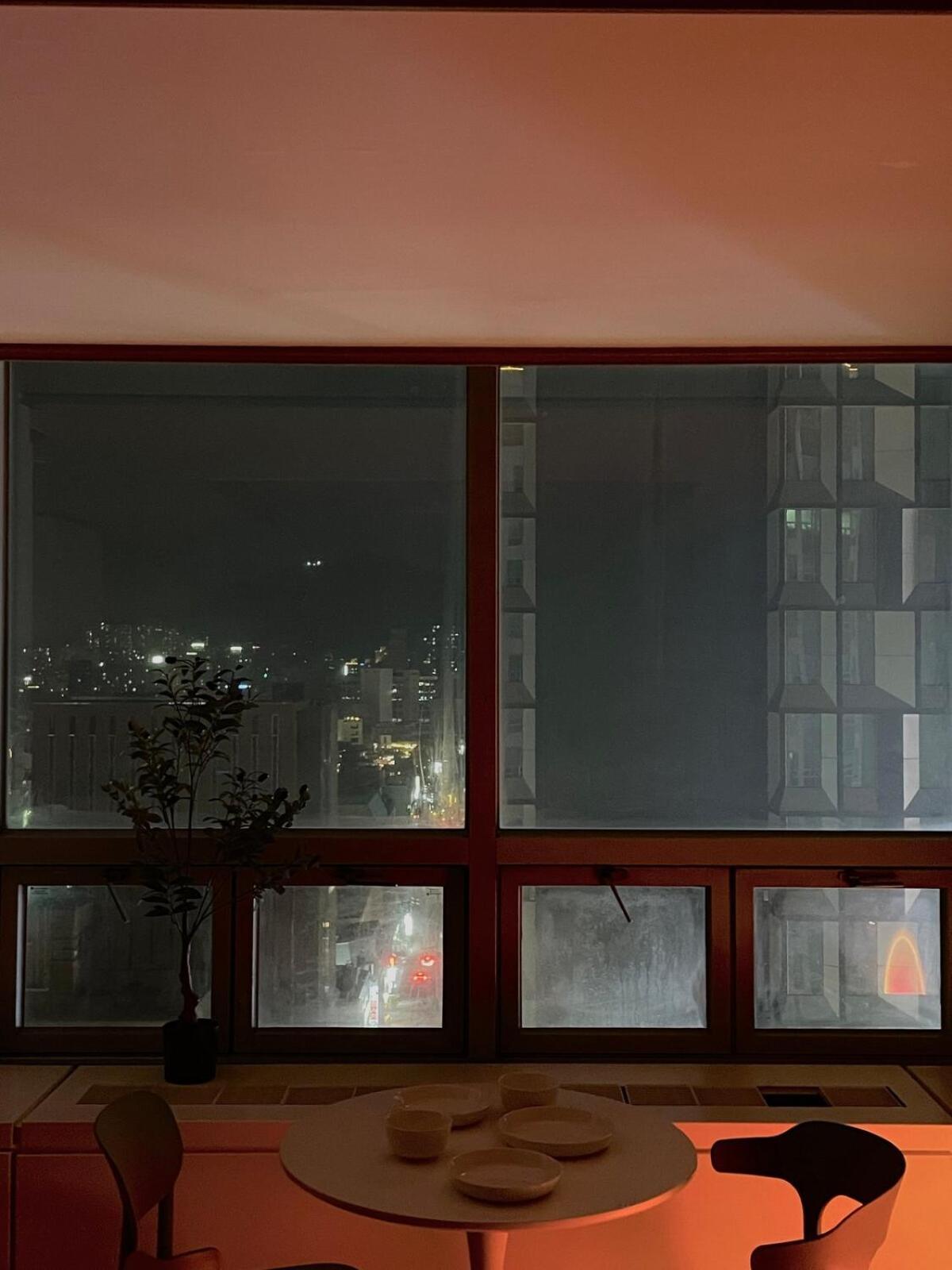 New 3-minute Walk From Hongdae Entrance Station Beautiful Sunset View Seoul